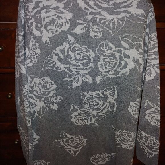 Isaac Mizrahi Live Long cardigan Size Small. - Picture 3 of 6